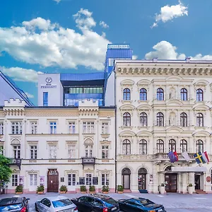 President Hotel