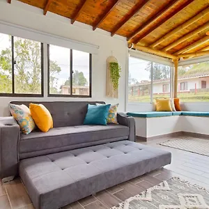 Hermoso Apto Campestre Santa Elena - Barro Blanco Apartamento