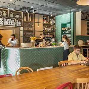 Latroupe Grand Place מלון בריסל