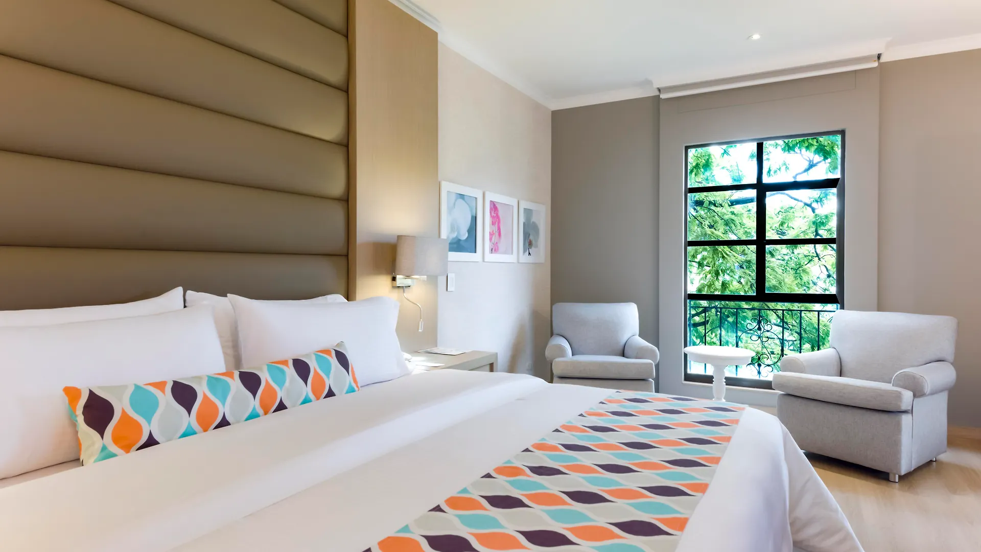 Hotel Dann Carlton Medellin 5*,  Colombia